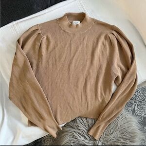 PERFECT CONDITION❣️Aritzia Wilfred sweater